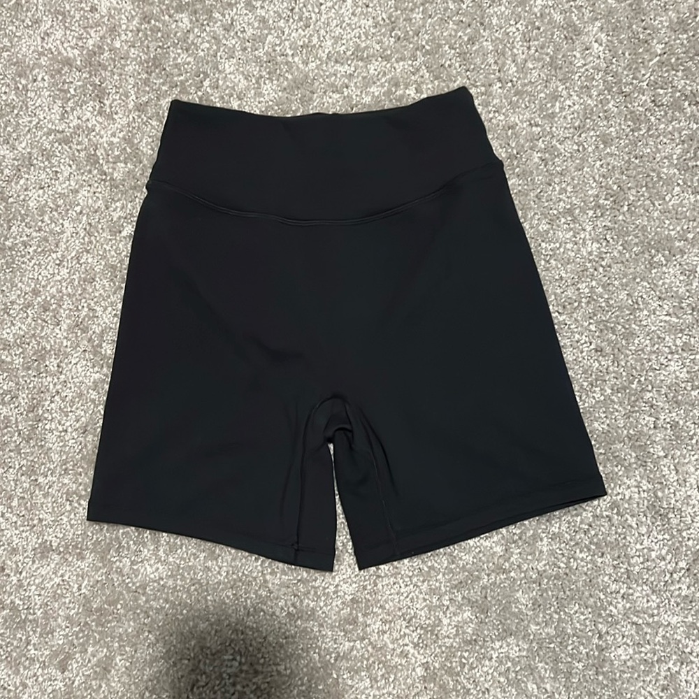 Sierra Short : 6"